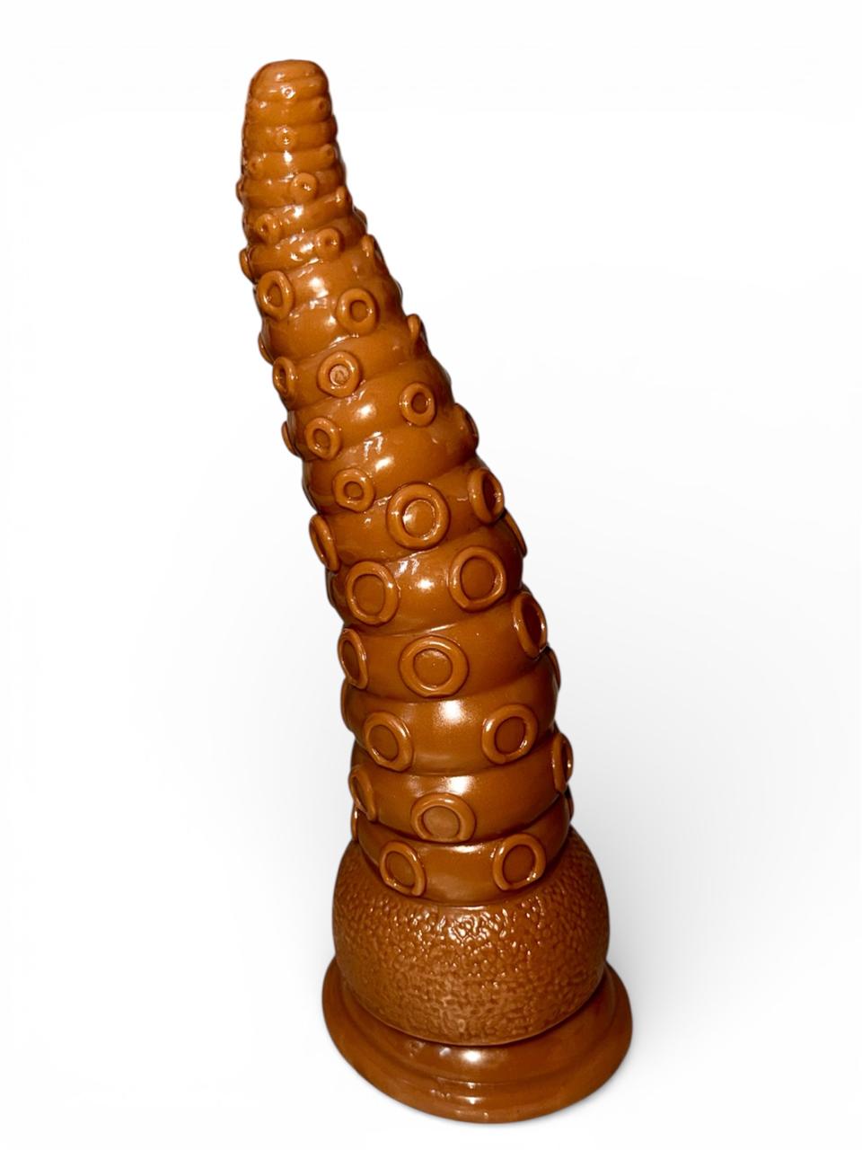 585 - DILDO: 24 CM LARGO
