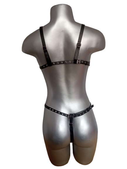 trikini en cuerina 162