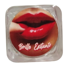 BRILLO LABIAL CON FEROMONAS